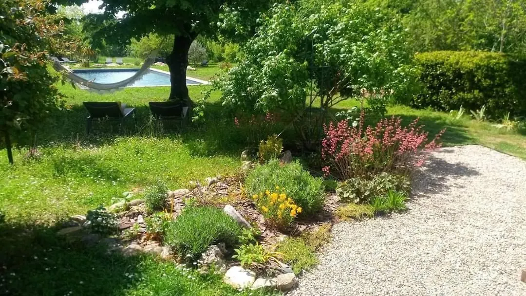 Guest house Mas Notre-Dame, Adult Only, Situation Ideale, Grand Jardin Paisible Grospierres
