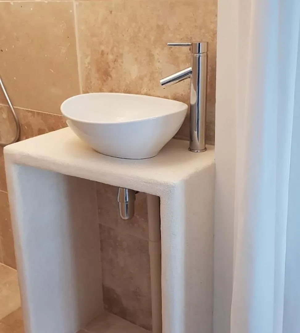Guest house Mas Notre-Dame, Adult Only, Situation Ideale, Grand Jardin Paisible Grospierres France