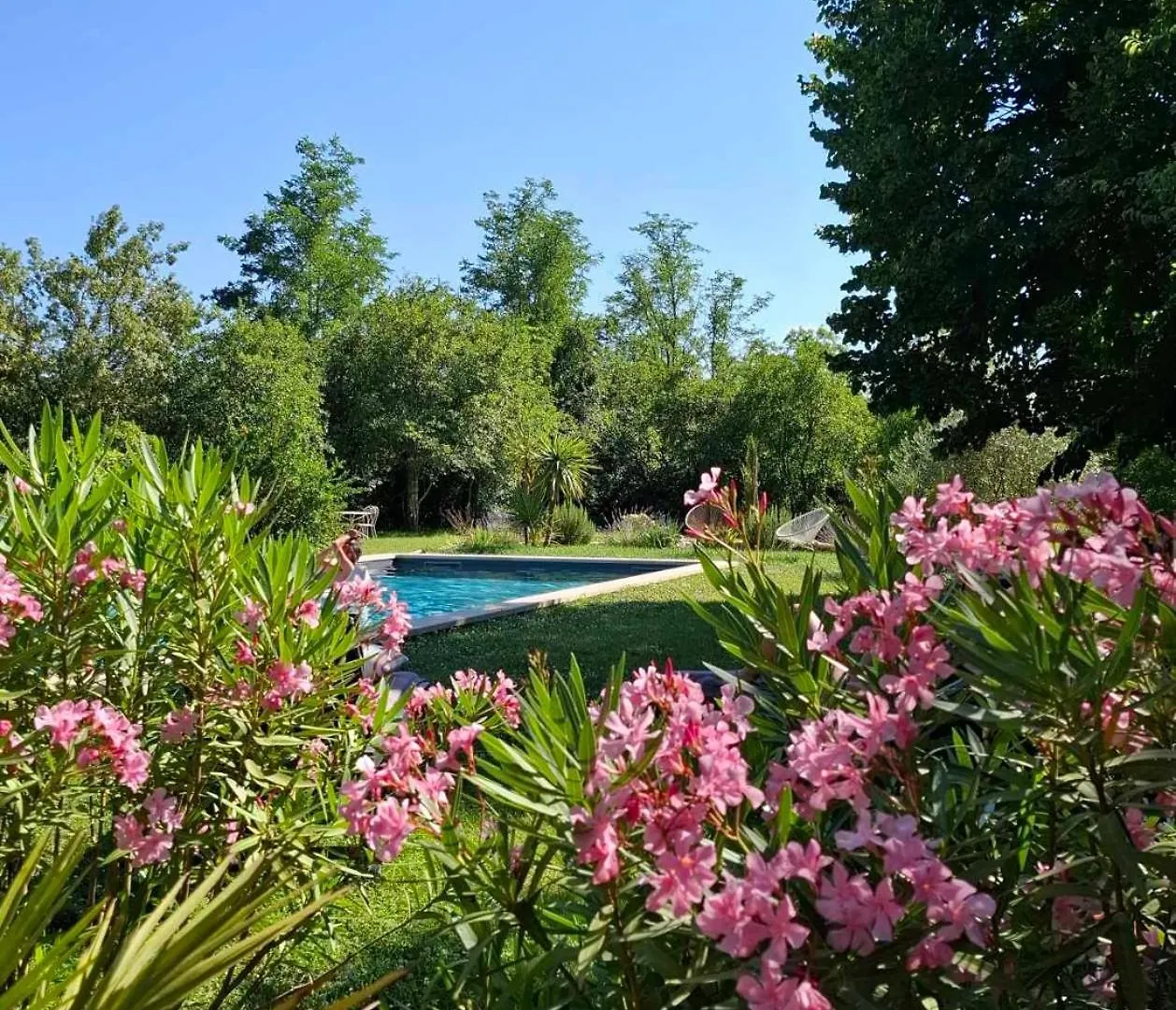 Guest house Mas Notre-Dame, Adult Only, Situation Ideale, Grand Jardin Paisible Grospierres